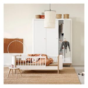 Oliver Furniture - Wood Mini+ طقم تحويل من سرير الأطفال إلى سرير الجونيور | بلوط