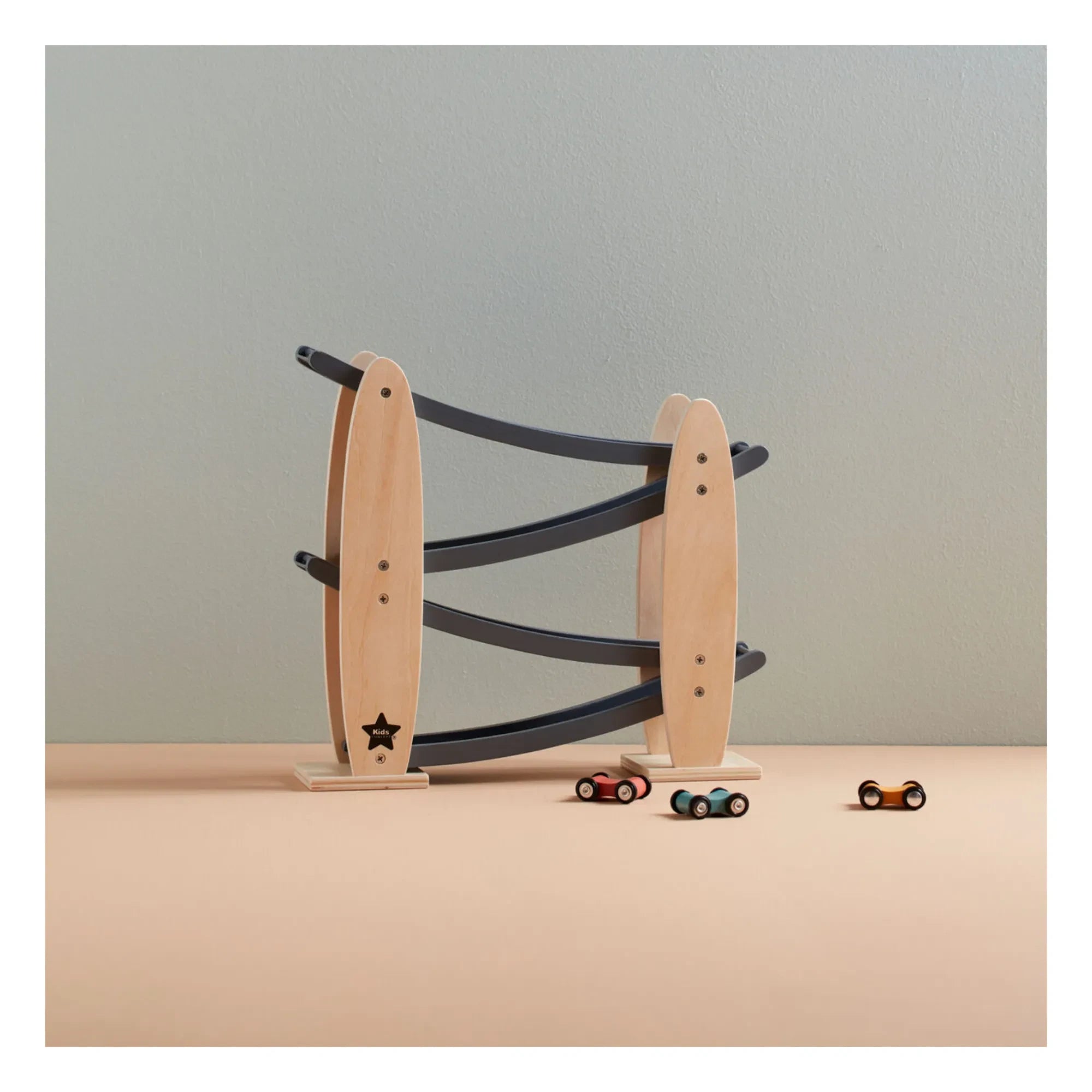 Kid's Concept - Aiden Autorennbahn | Dunkelgrau