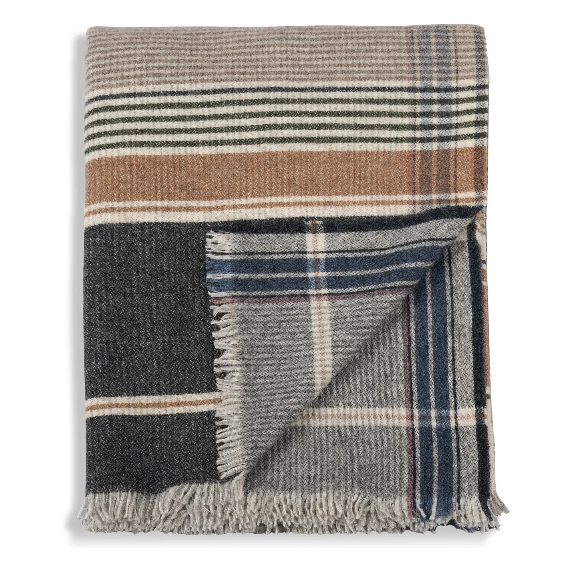 Le Monde Sauvage - Arya Gray Wool and Cashmere Throw Blanket