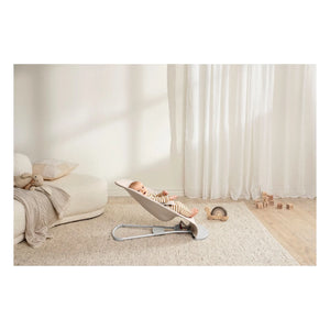 BabyBjörn – Bliss Babywippe aus meliertem Jersey-Gewebe | Beige