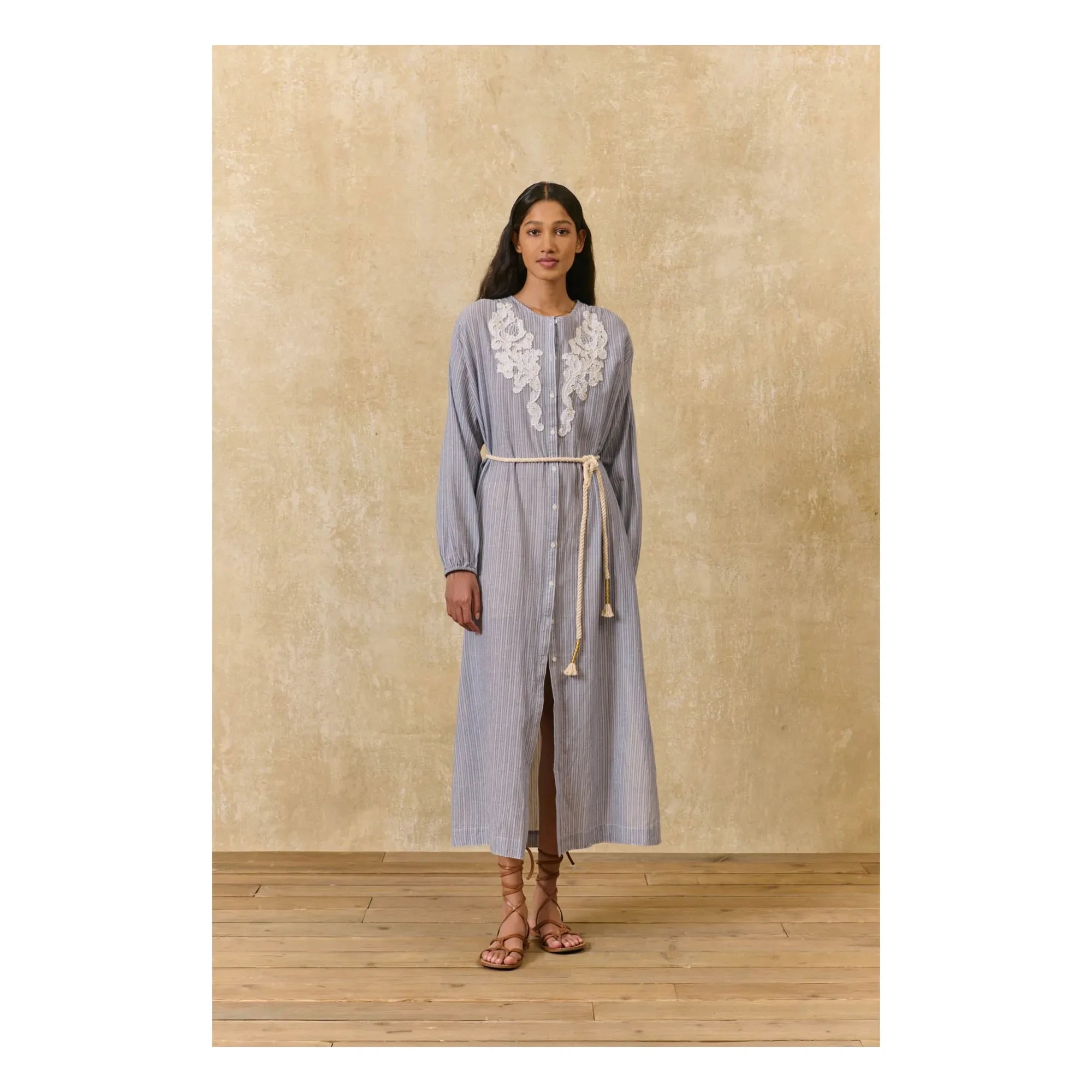 Louise Misha - Gestreiftes Kleid Flavie aus Bio-Baumwolle | Blau