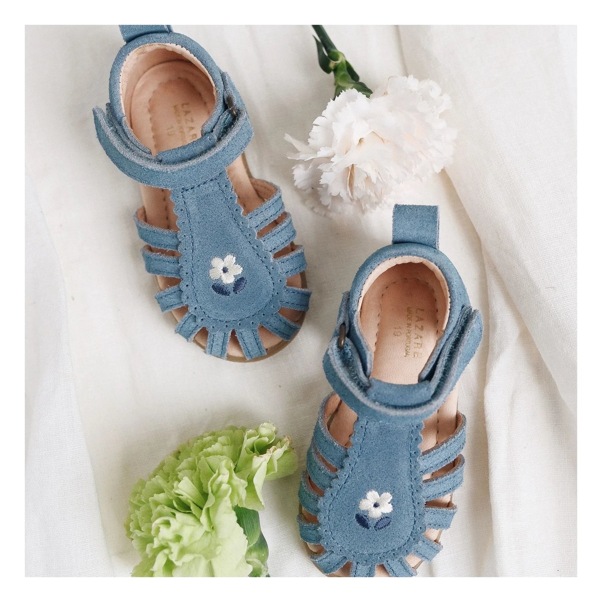 Lazare - Colette Fleur Süet İşlemeli Sandaletler | Kot mavisi