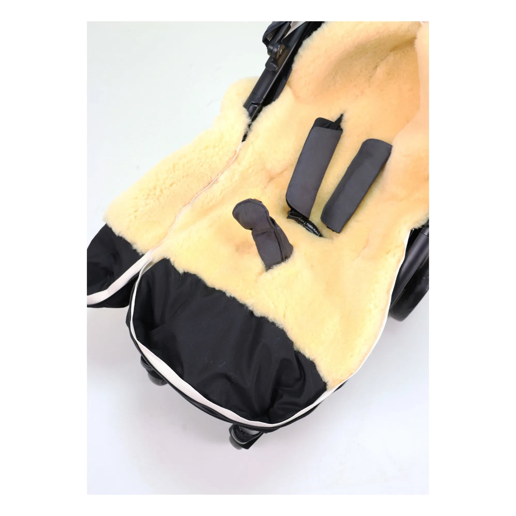 Kaiser - Natura II Universal Foot Cover | Black