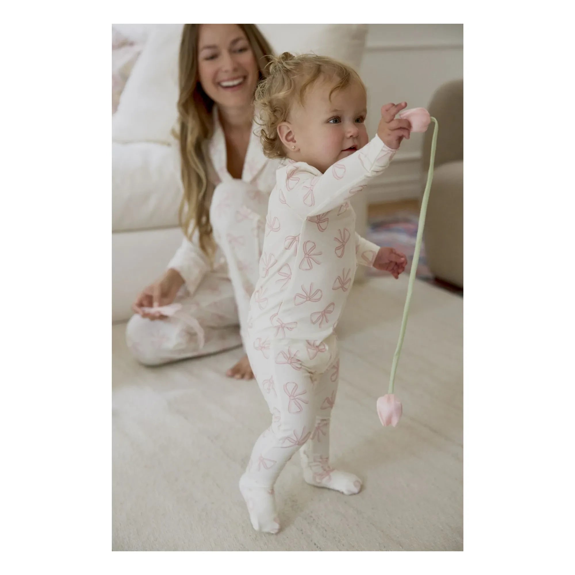 Petit Lem - Umwandelbarer Schlafanzug mit Knoten aus Modal und Bio-Baumwolle | Beige