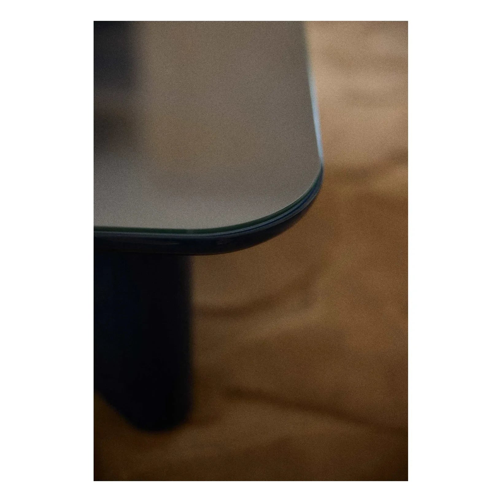 Gabrielle Paris - Thelma Lackierter Holz-Couchtisch | Blau