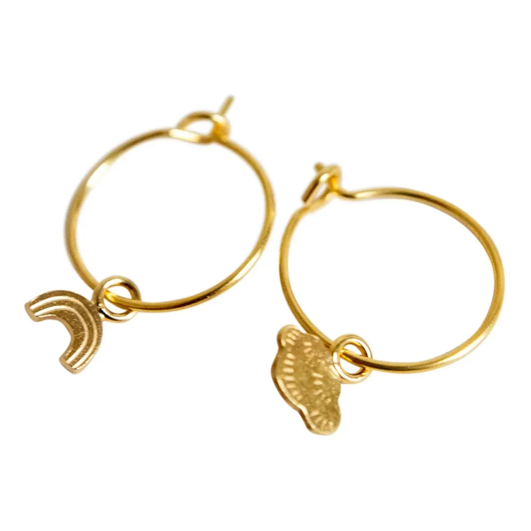 Adorabili - Kleiner Regenbogen Asymmetrische Ringohrringe | Gold