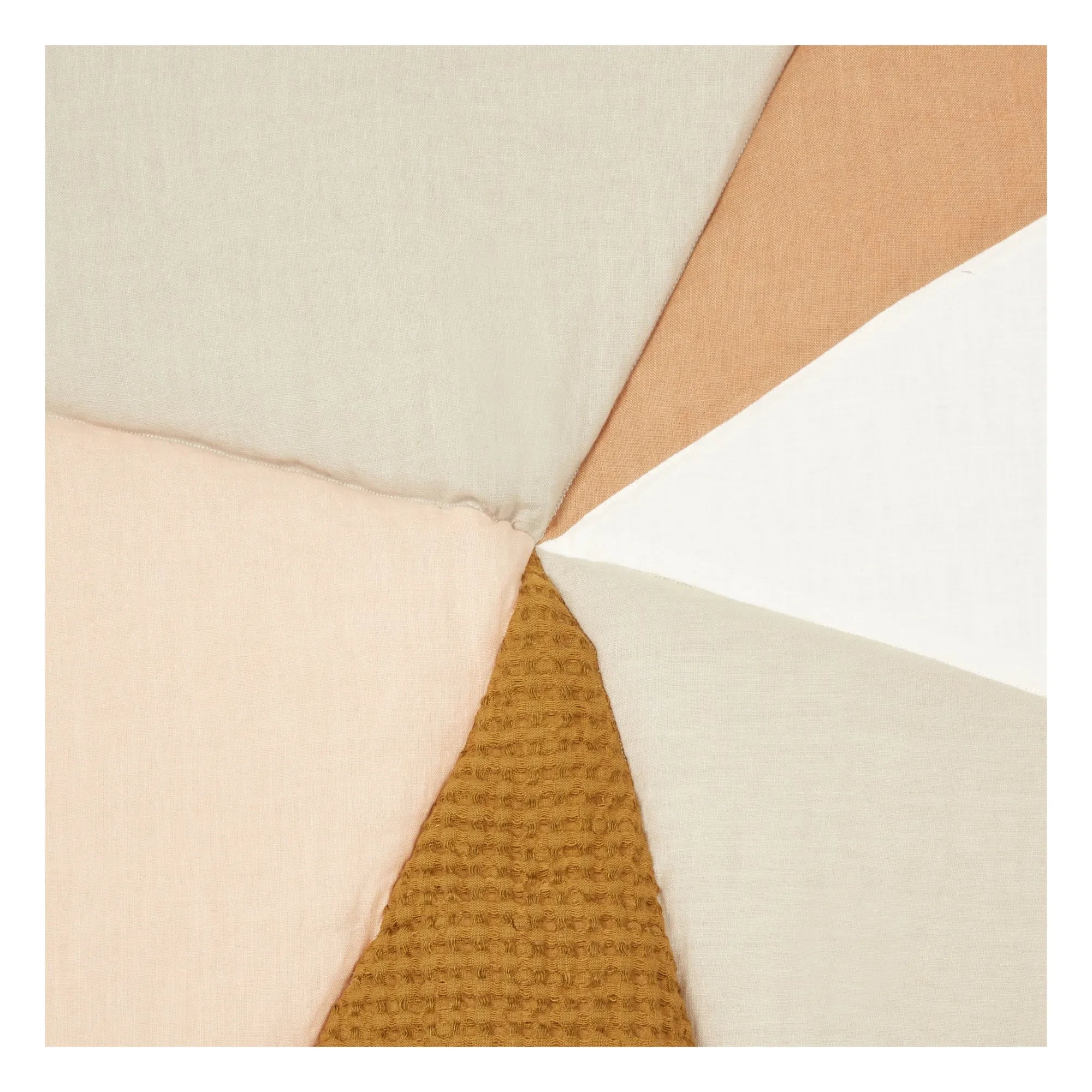 Ila y Ela - Circus Linen Cover | Tobacco