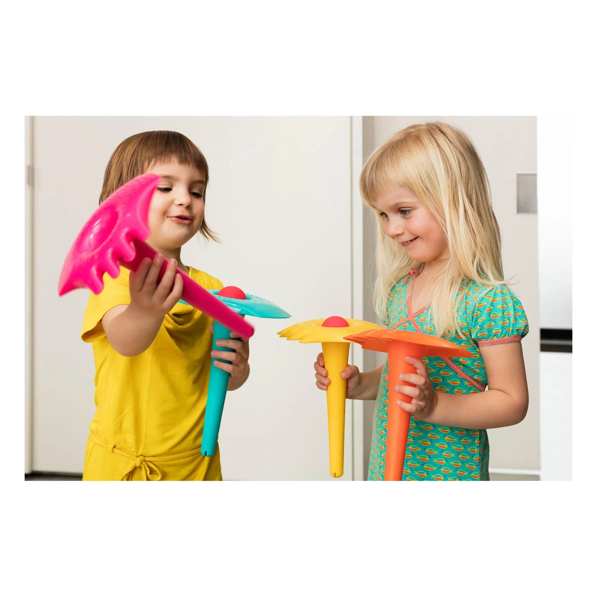 Quut - Triplet Multi-purpose Rake/Shovel | Cherry Red