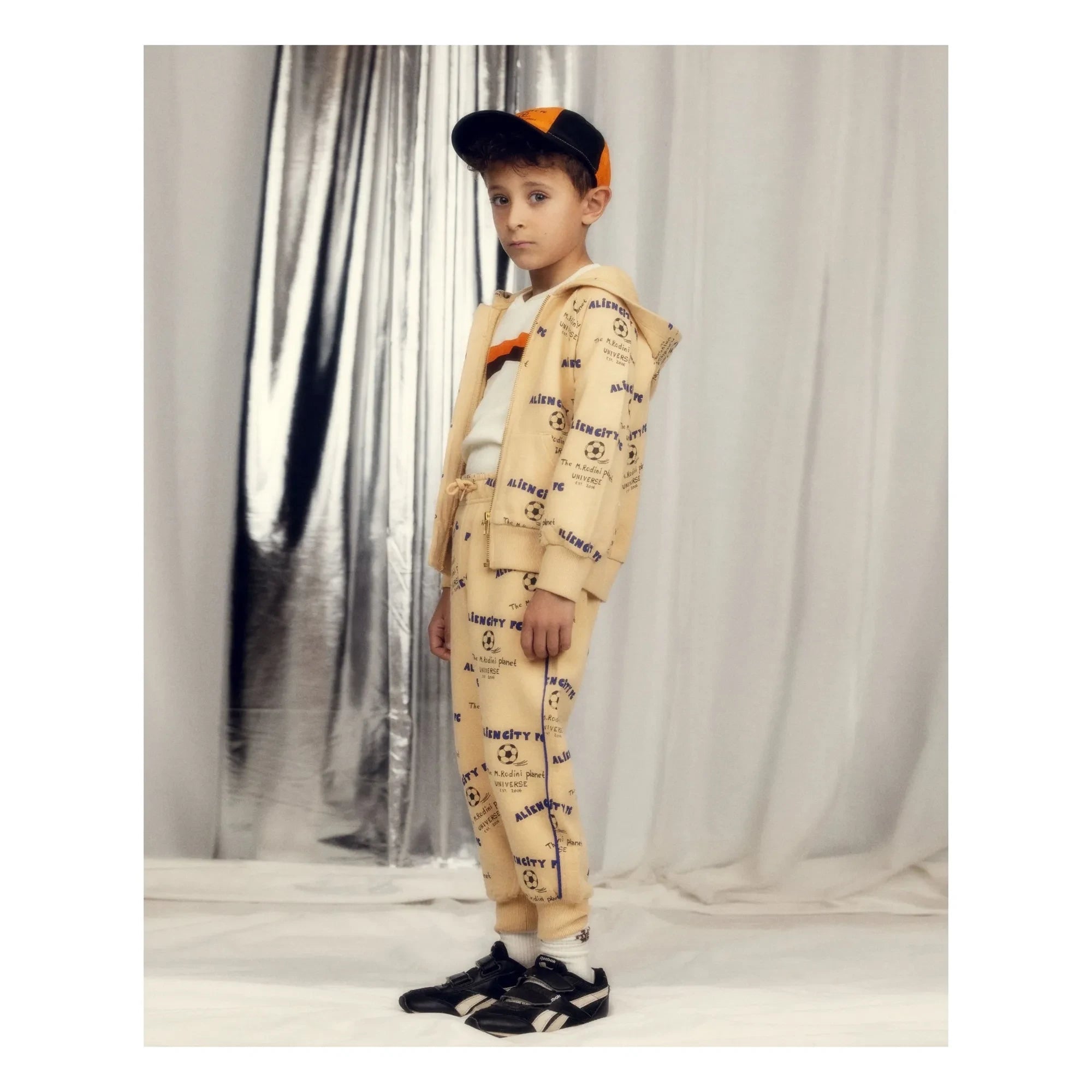 Mini Rodini - Alien City Kapuzen-Sweatshirt aus Bio-Baumwolle | Beige