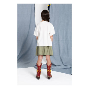 Hundred Pieces - Luna Boots Organik Pamuk Tişört | Beyaz