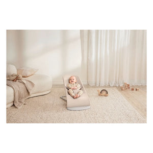 BabyBjörn – Bliss Babywippe aus meliertem Jersey-Gewebe | Beige