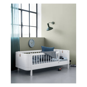 Oliver Furniture - Ahşap Mini+ beşik yatağı, junior kit dahil | Beyaz