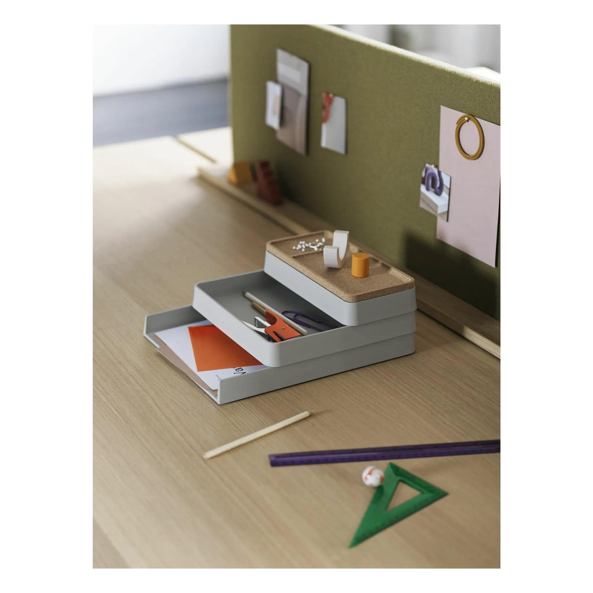 Muuto - Anpassbare Desktop-Aufbewahrung