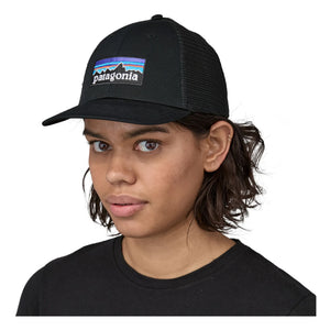 Patagonia - Organik Pamuk P-6 Logo Trucker Şapka | Siyah