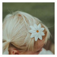 Donsje - Zaza Fiels Marguerite Hair Clip | White
