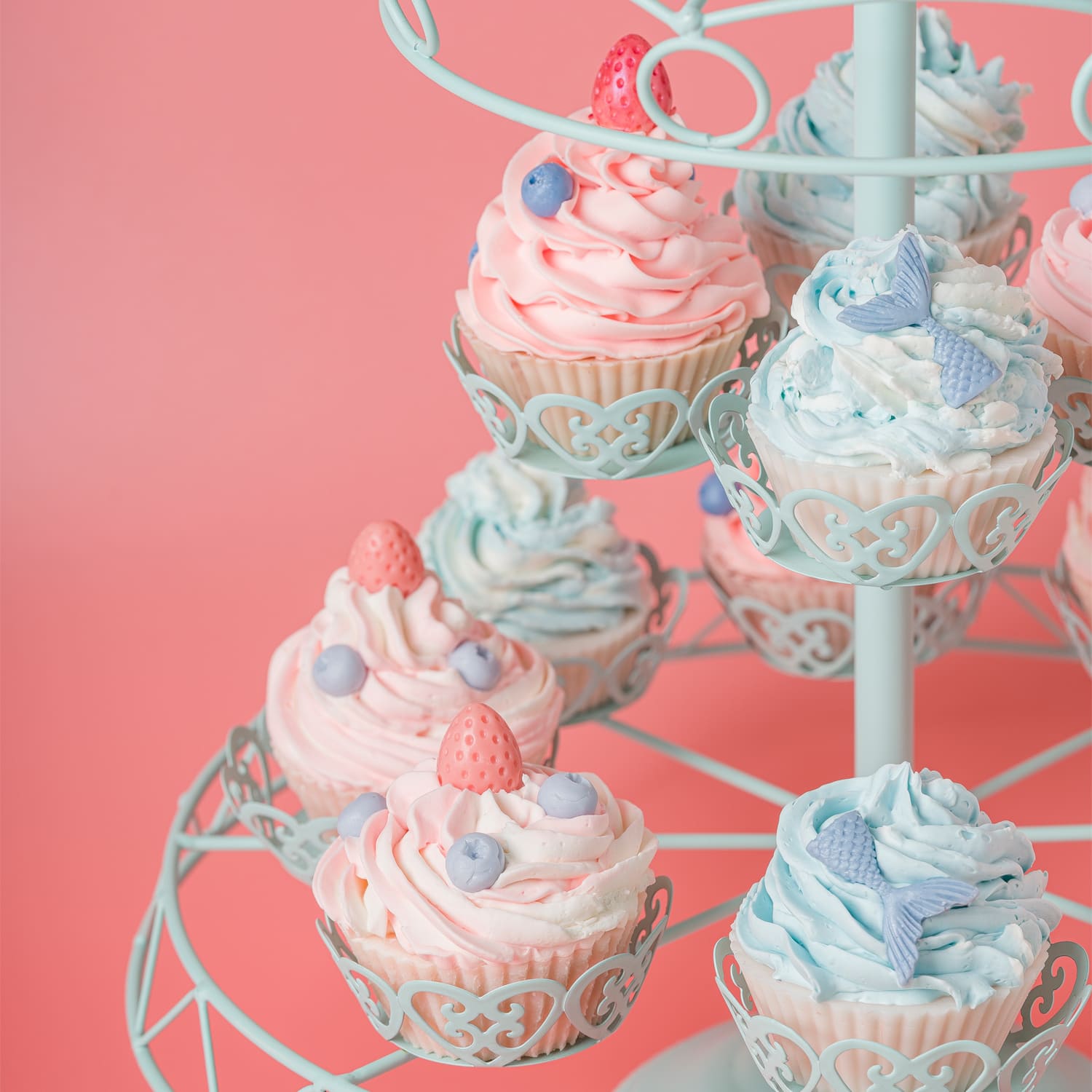 Baveal – Cake Art Kap Kek Tasarımlı Nemlendiricili El ve Vucüt Sabunu - Dinossi