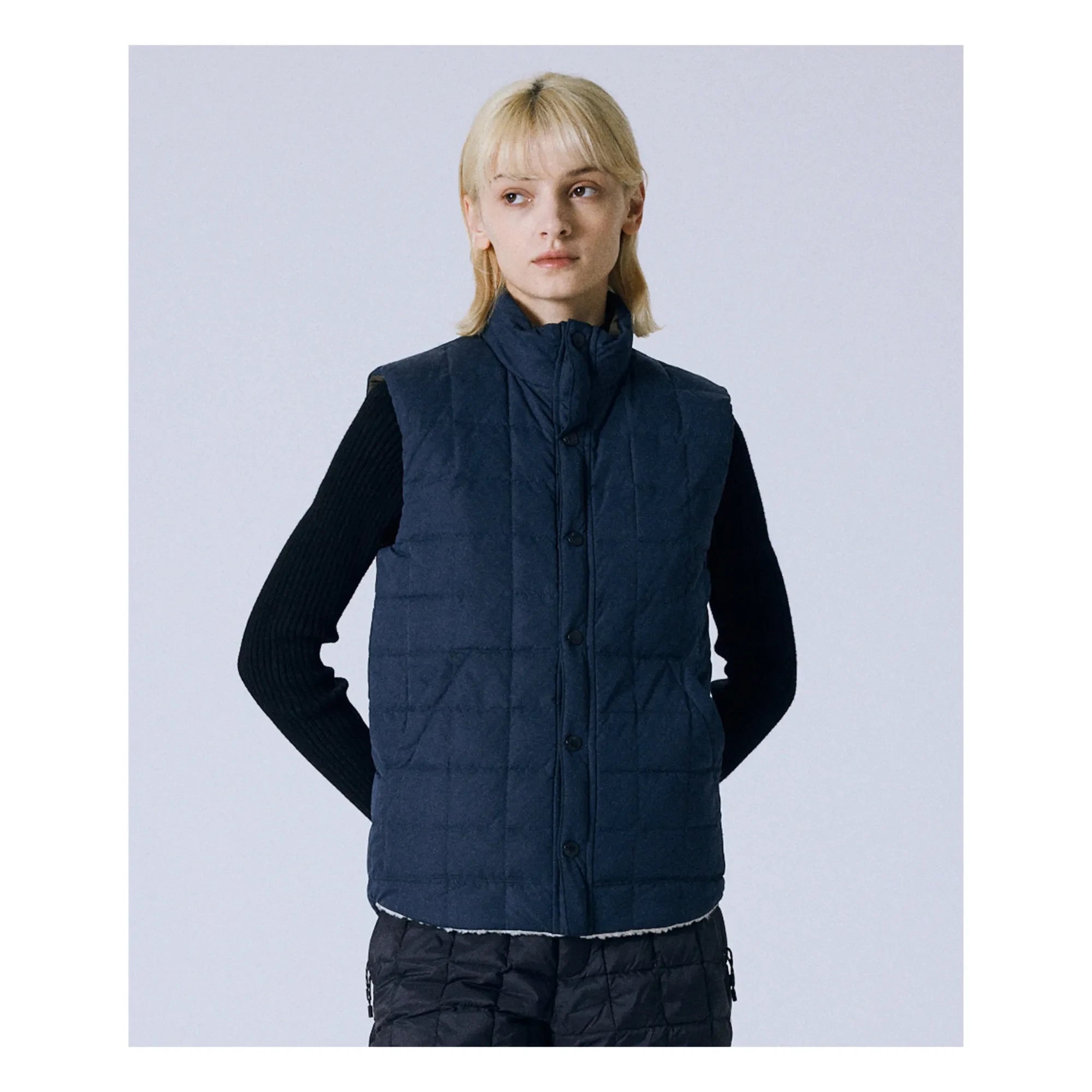Taion - Mountain Double-Sided Vest | Navy Blue