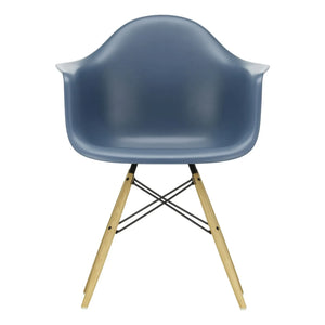 Vitra - DAW sandalye - akçaağaç taban - Charles & Ray Eames | Deniz mavisi
