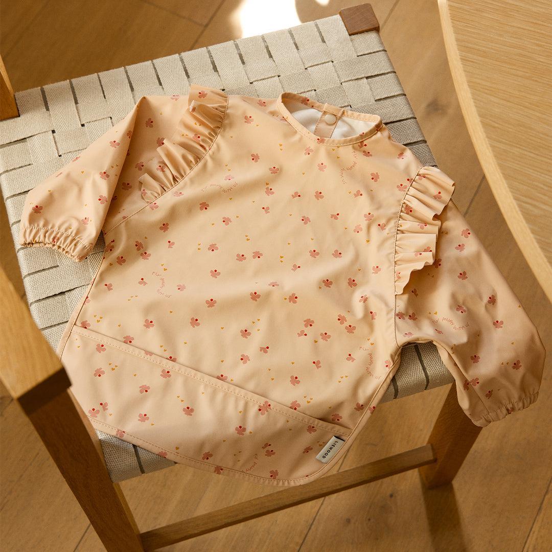 Liewood Merle Ruffle Cape Bib - Mini Butterfly / Apple Blossom-Bibs-Mini Butterfly / Apple Blossom-One Size | Natural Baby Shower