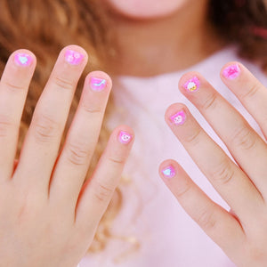 Miss Nella - En Sevilen Tırnak Çıkartmaları