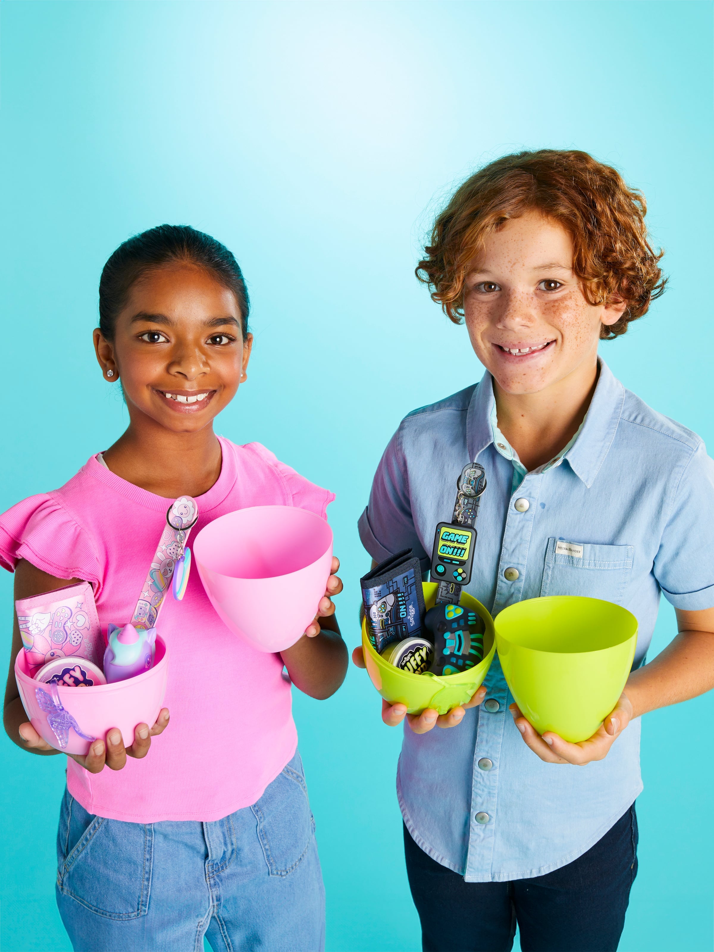 Smiggle - Egg Sürpriz Dev Oyuncak ve Eğlence Paketi - Dinossi