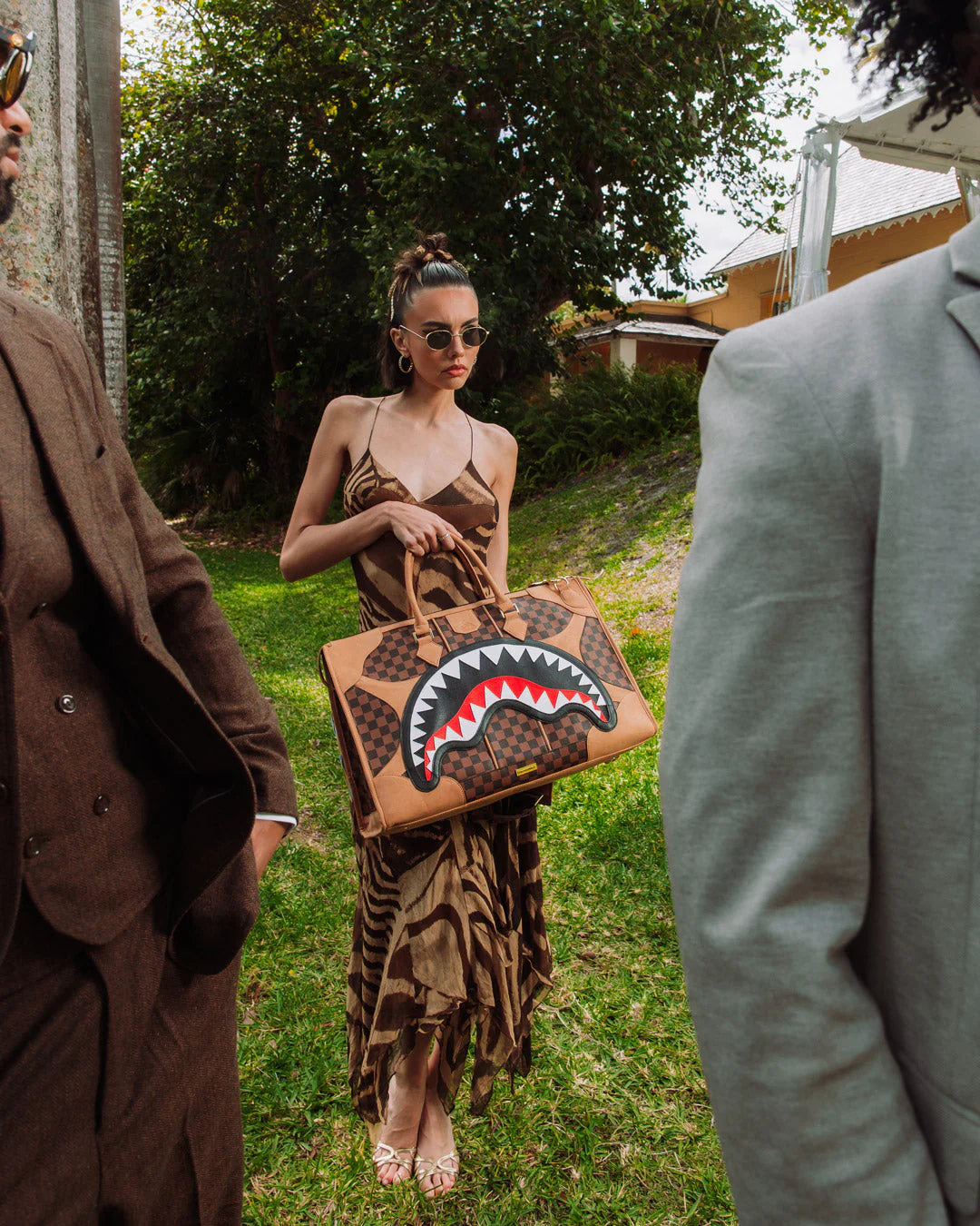 Sprayground - Hennyville Piramit Duffle Çanta