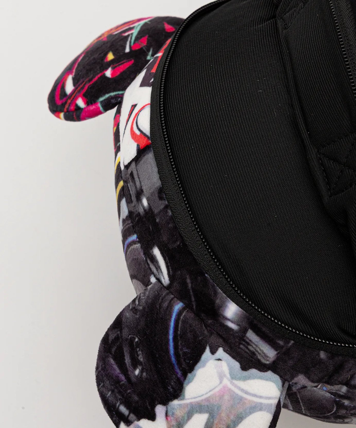 Sprayground - 分裂赛博鲨熊猫泰迪背包