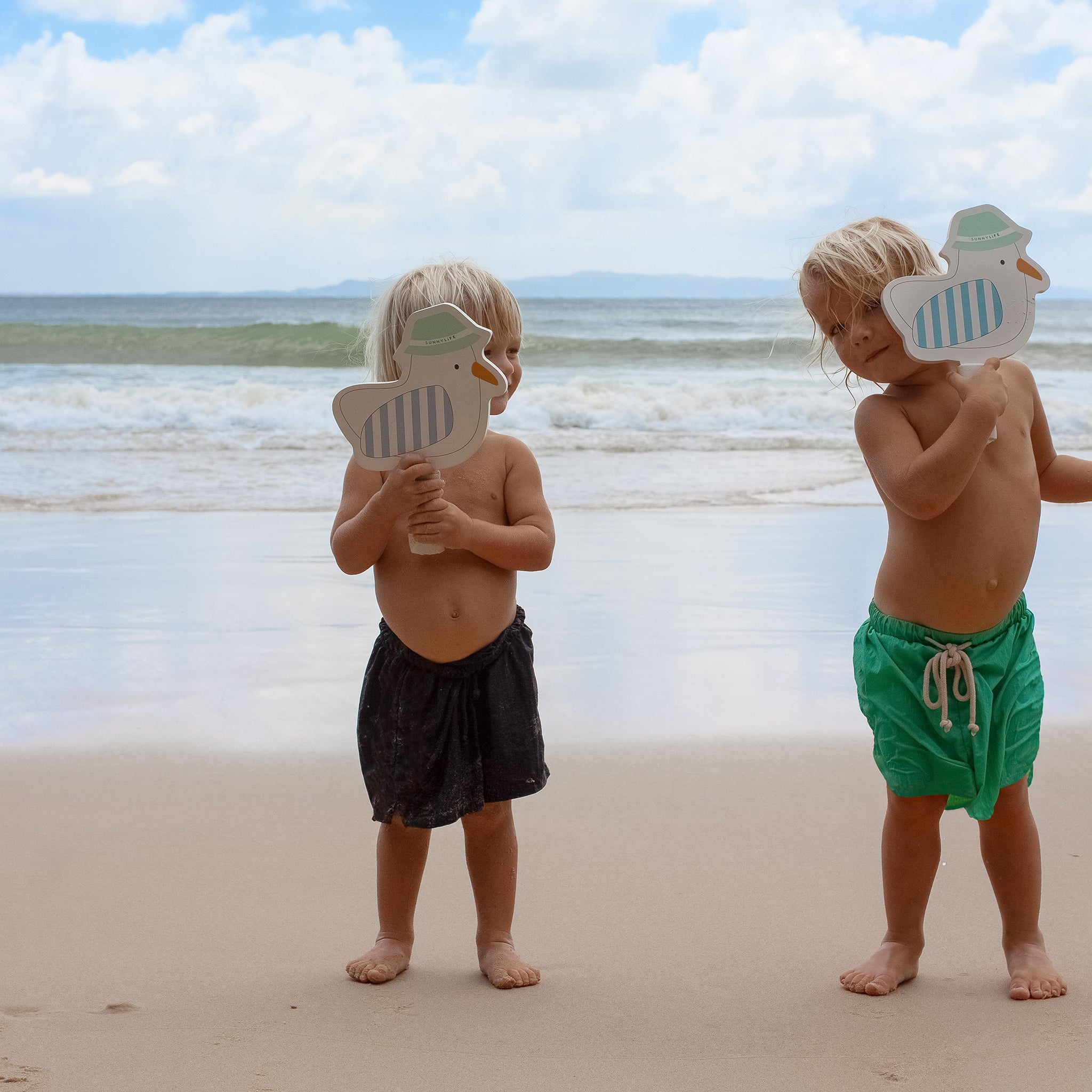 Sunnylife - Çocuk Plaj Yapışkanlı Tenis Raket Seti