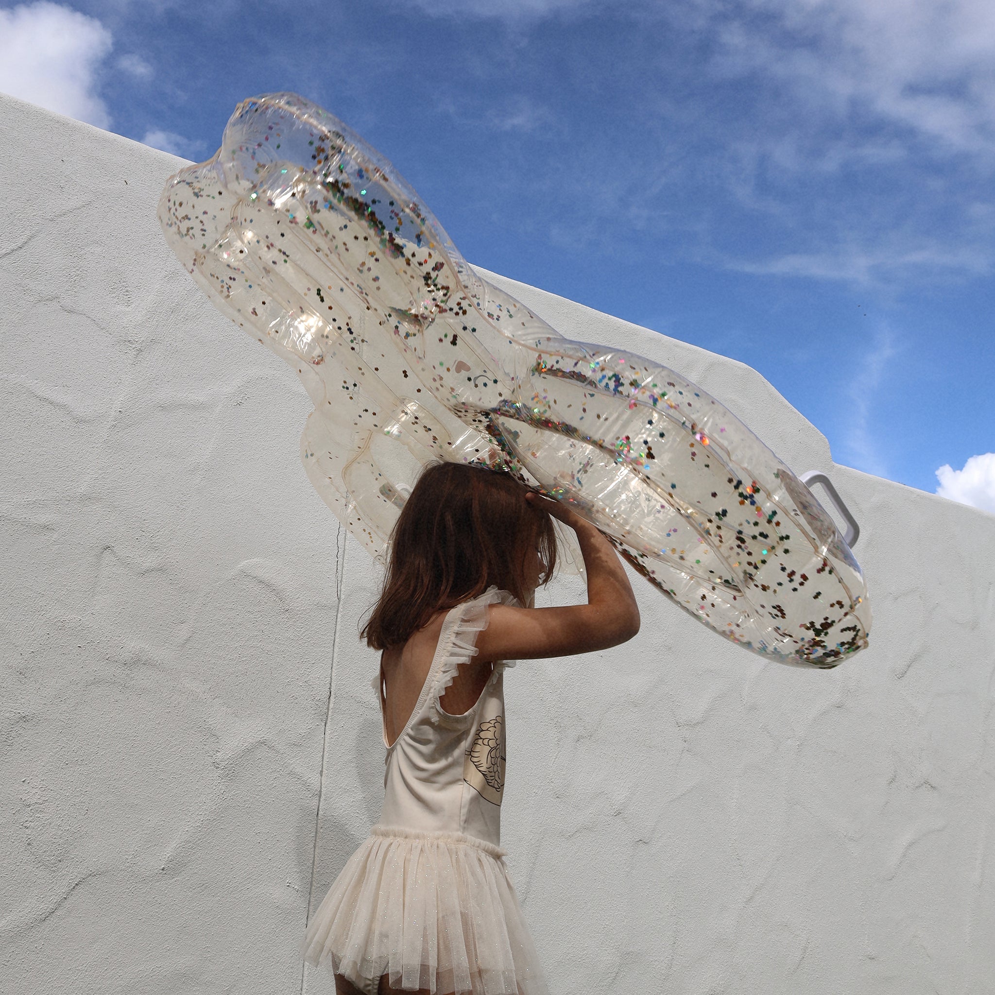 Sunnylife - 棉花糖儿童蝴蝶海洋和游泳池床垫