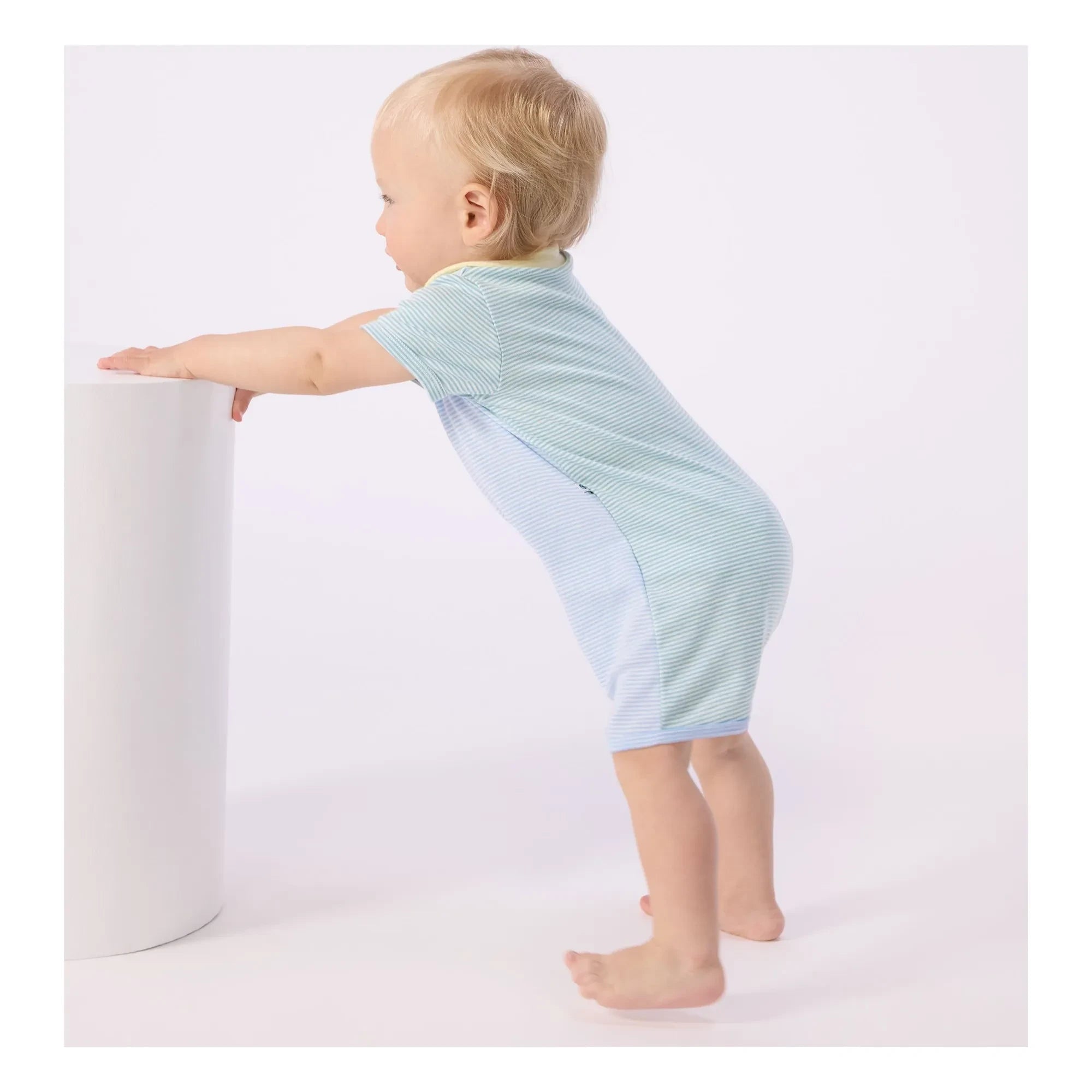 Petit Bateau – Gestreifter Schlafanzug-Jumpsuit kurz | Blau