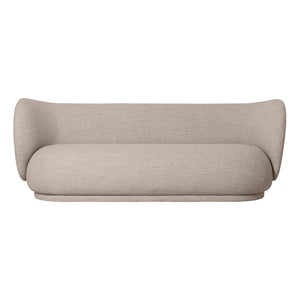 Ferm Living - Rico 3 kişilik bouclé döşemeli kanepe | Kum