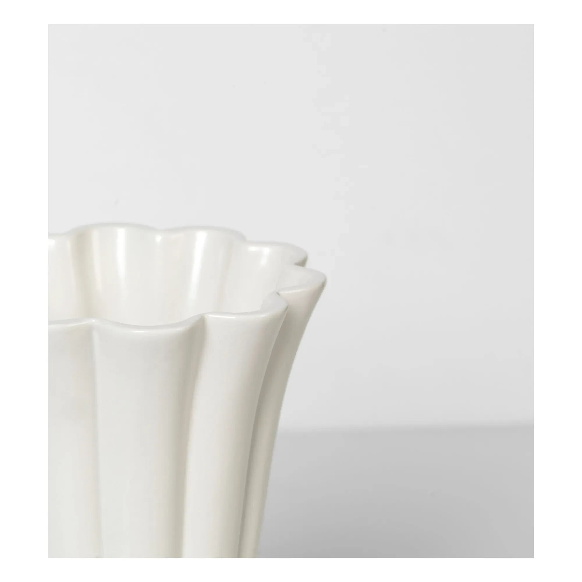 Broste Copenhagen - Heli Vase | Creme
