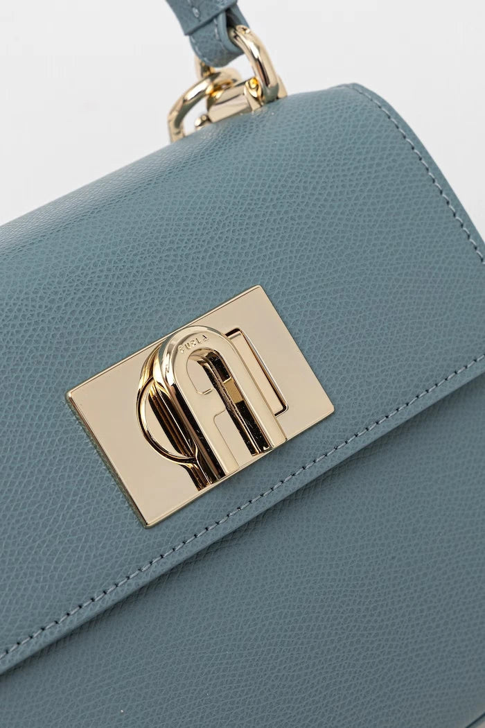 Furla yapılı kadın deri çanta