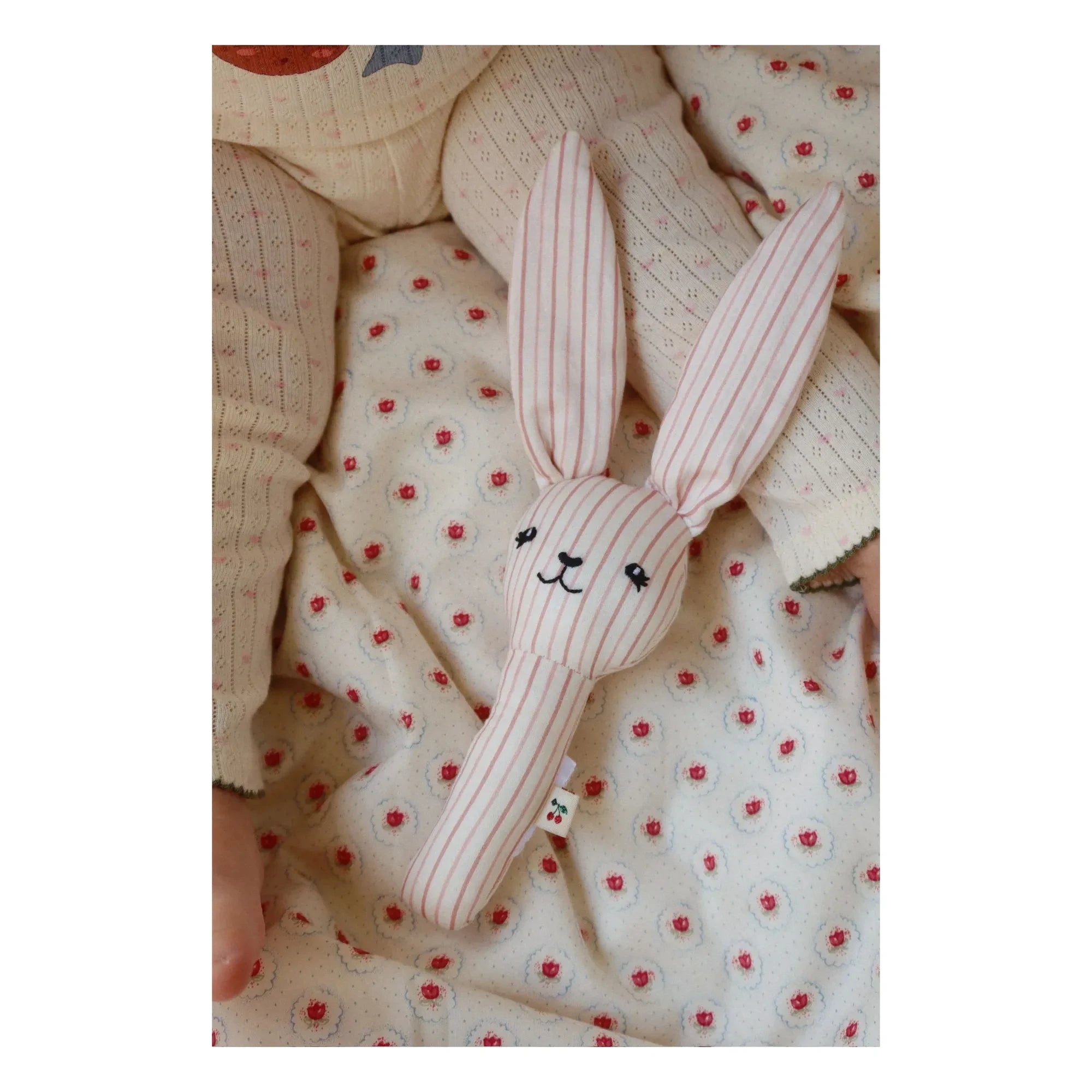 Konges Sløjd - Bunny Stripie çıngırak | Pembe