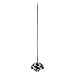 & Tradition - Flowerpot VP10 Pendelleuchte, Verner Panton | Schwarz/Weiß