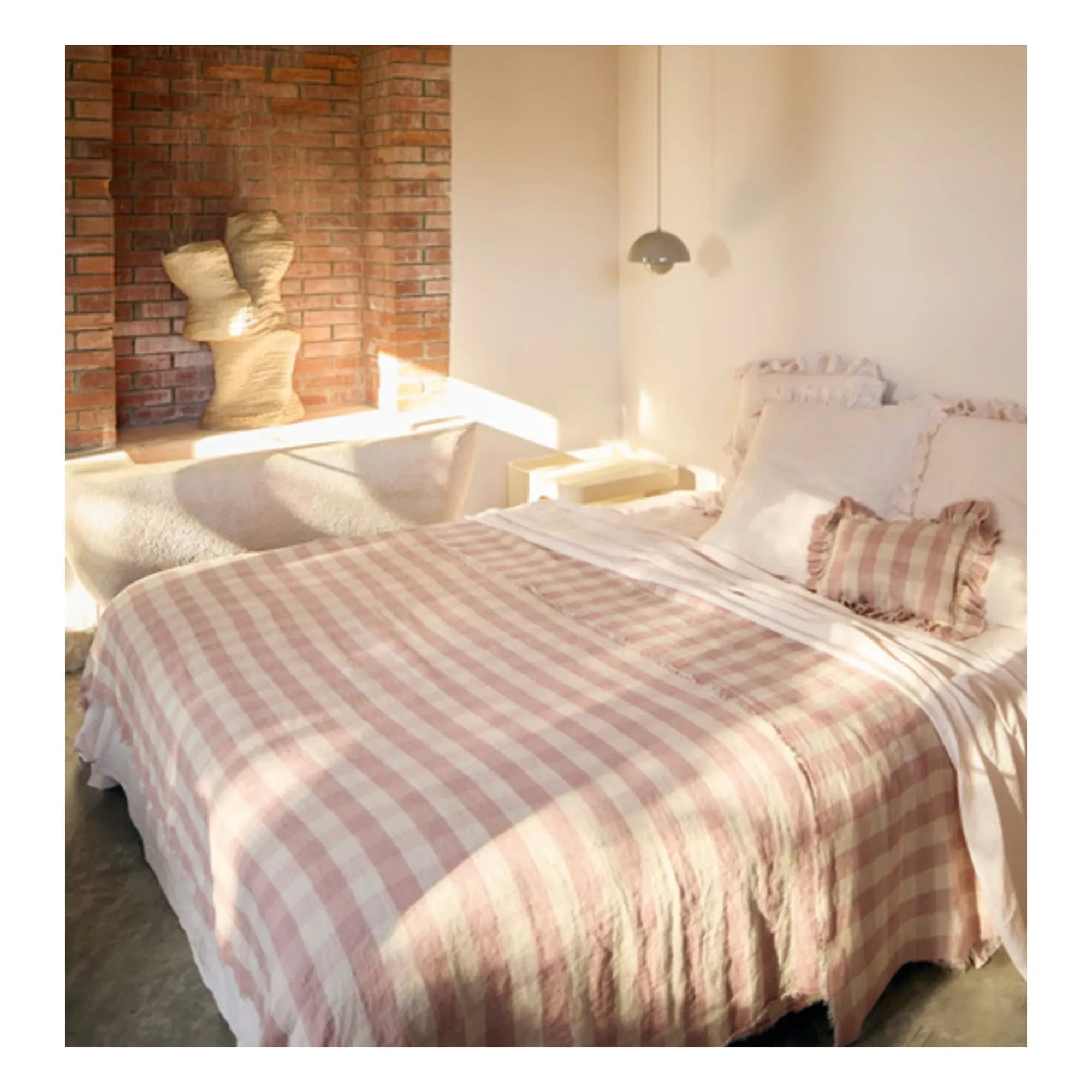 Maison de Vacances - Yıkanmış keten fırfırlı Vichy Cottage yastık | Rosewood