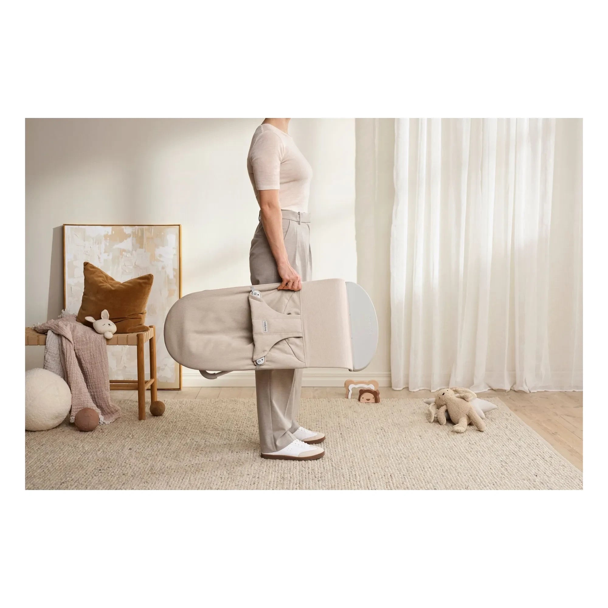 BabyBjörn – Bliss Babywippe aus meliertem Jersey-Gewebe | Beige