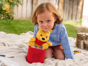 Tonies - Disney Winnie the Pooh Beni Kucakla Peluş Oyuncağı ve İngilizce Sesli Figürü