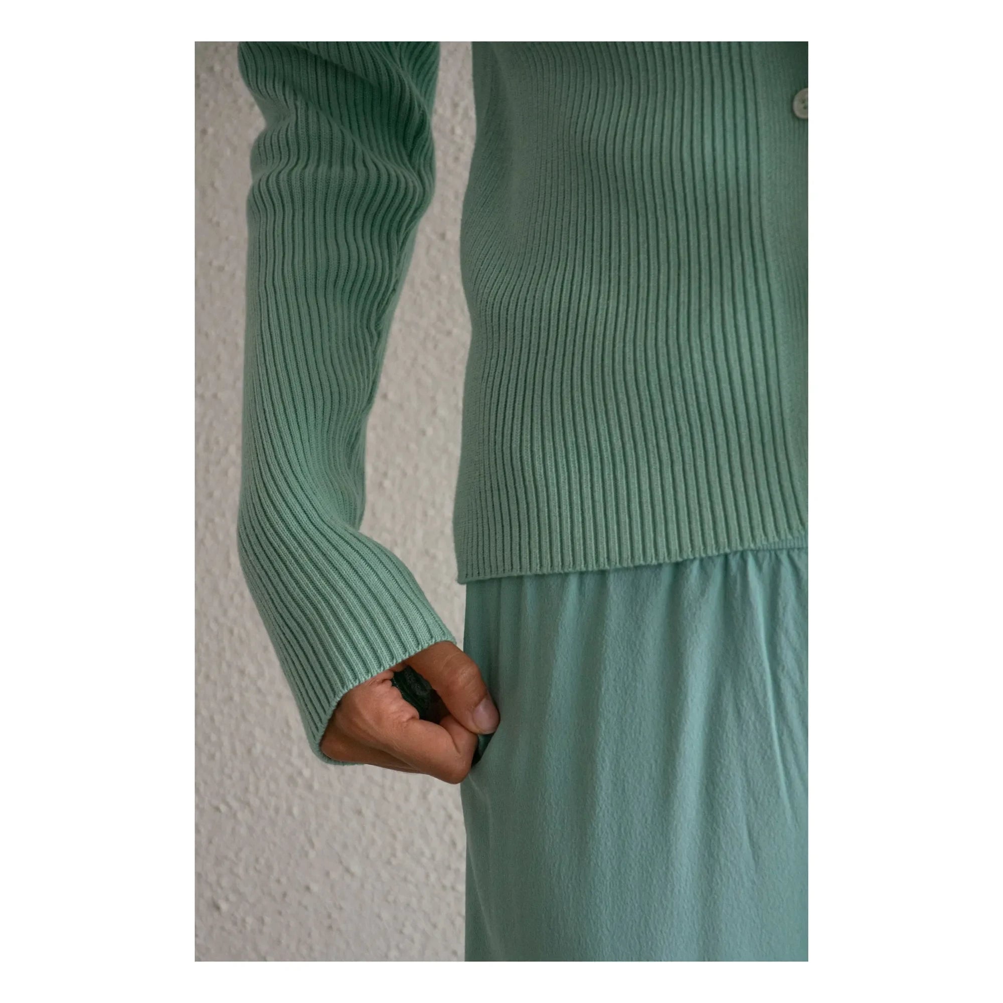 THEAVANT - Saint Etienne Ribbed Cardigan | Greenish Blue