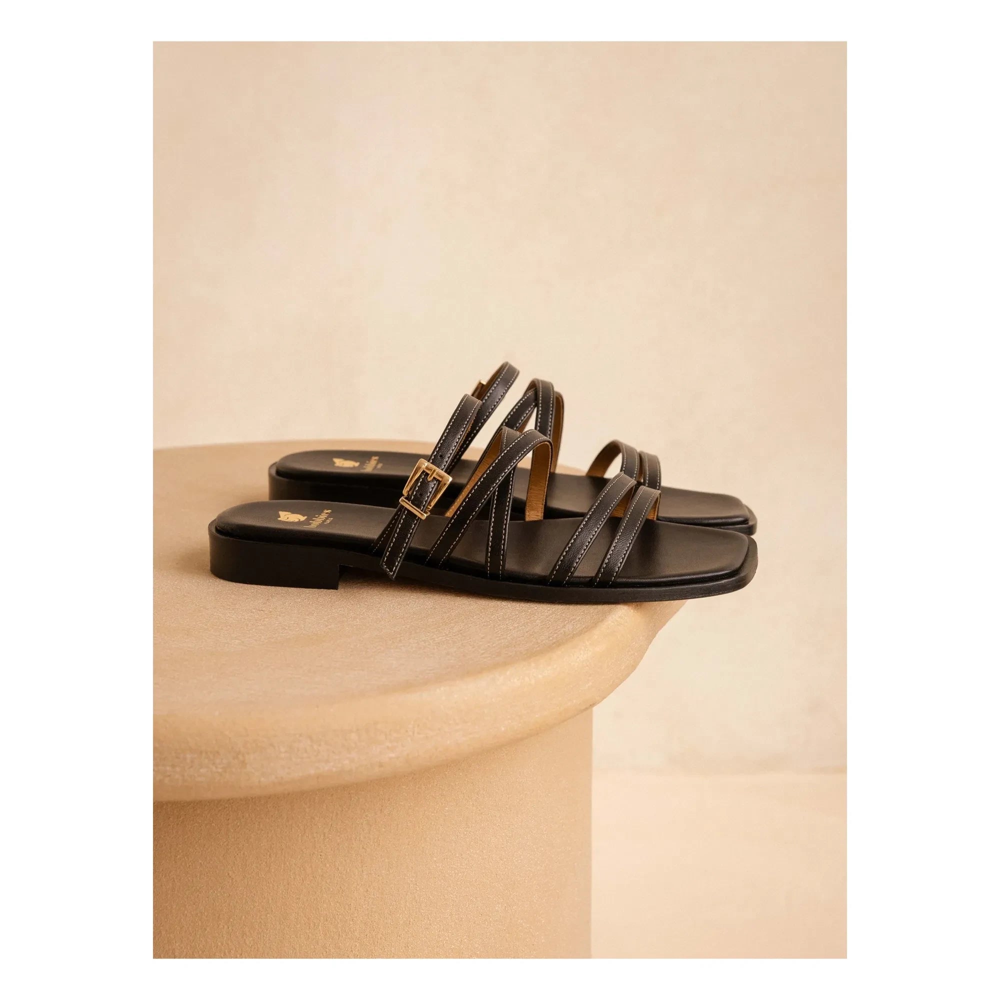 Bobbies - Isys Ledersandalen | Schwarz
