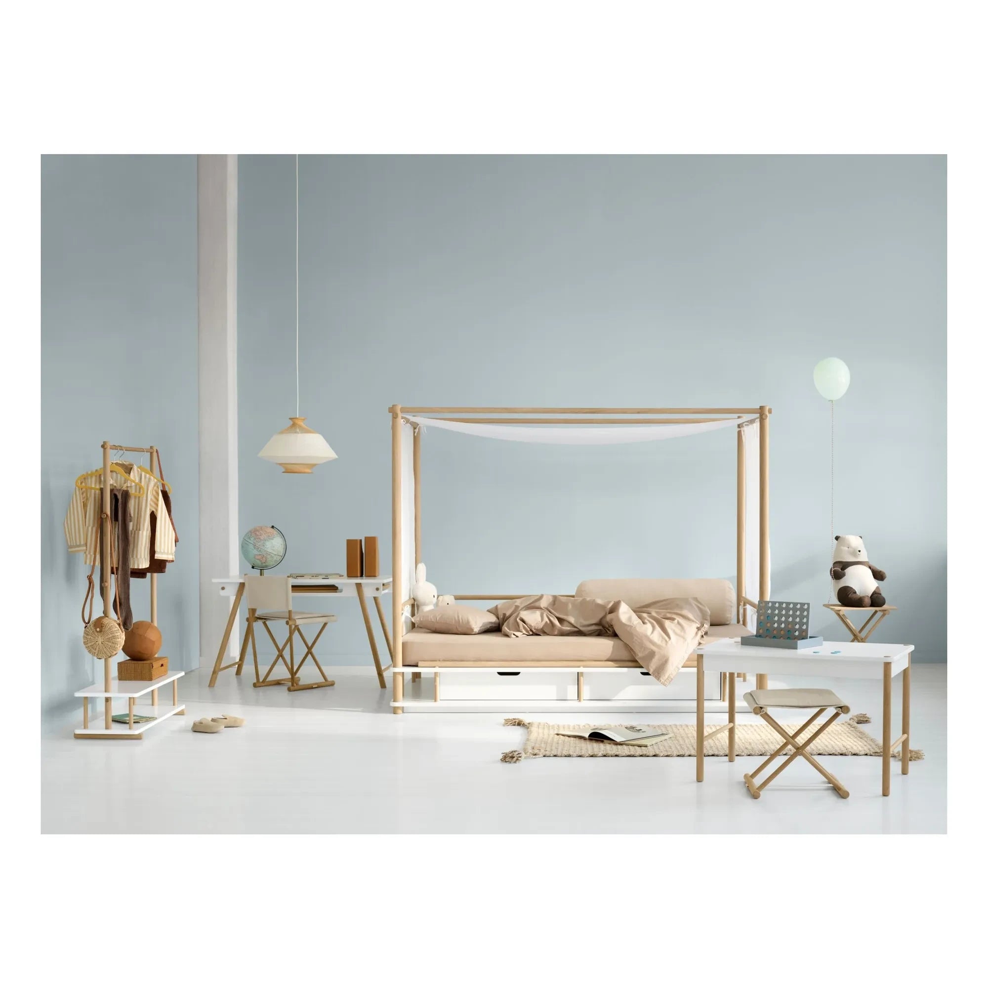 Oliver Furniture - Camp Meşe Oyun Masası | Beyaz