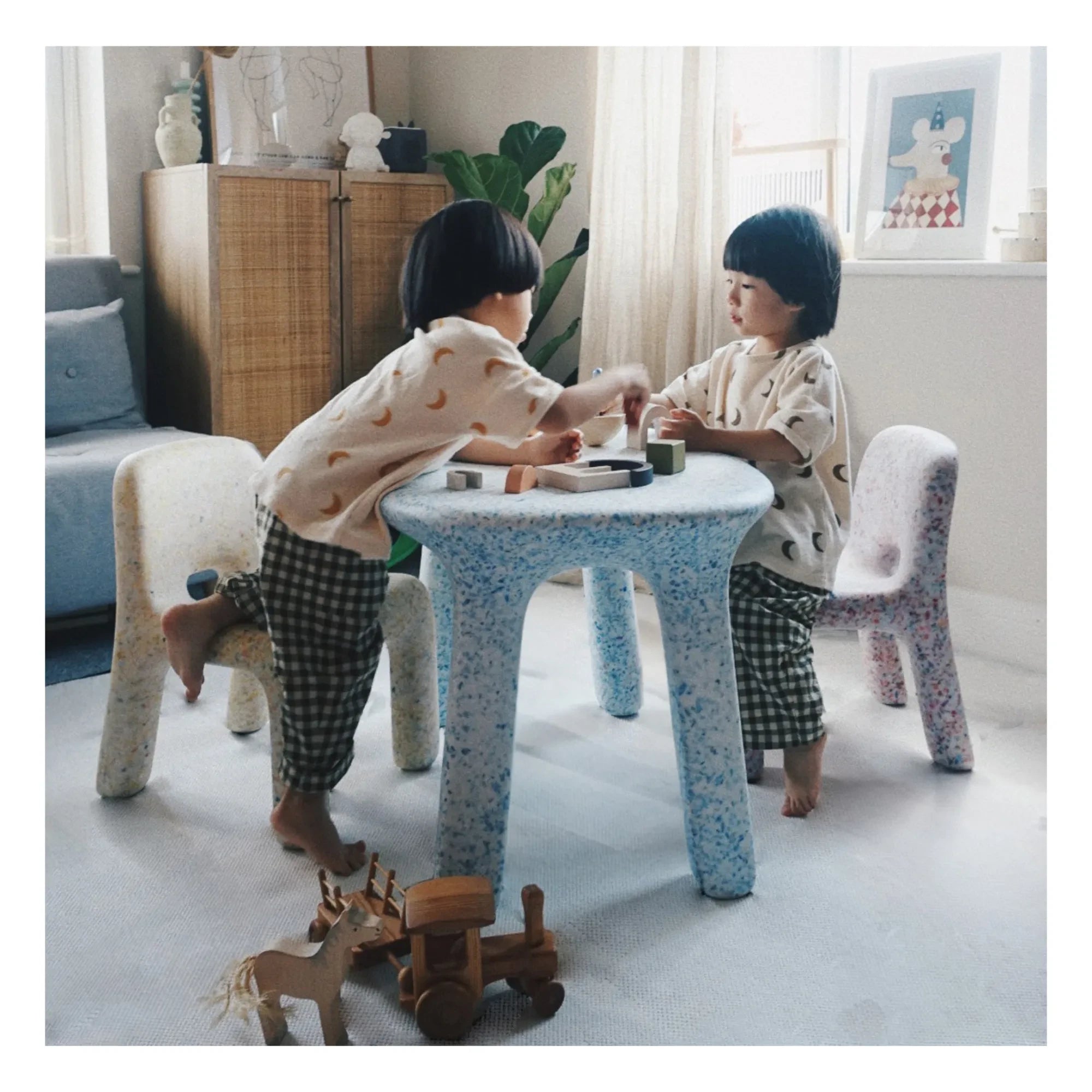 ecoBirdy - Charlie Chair | Strawberry