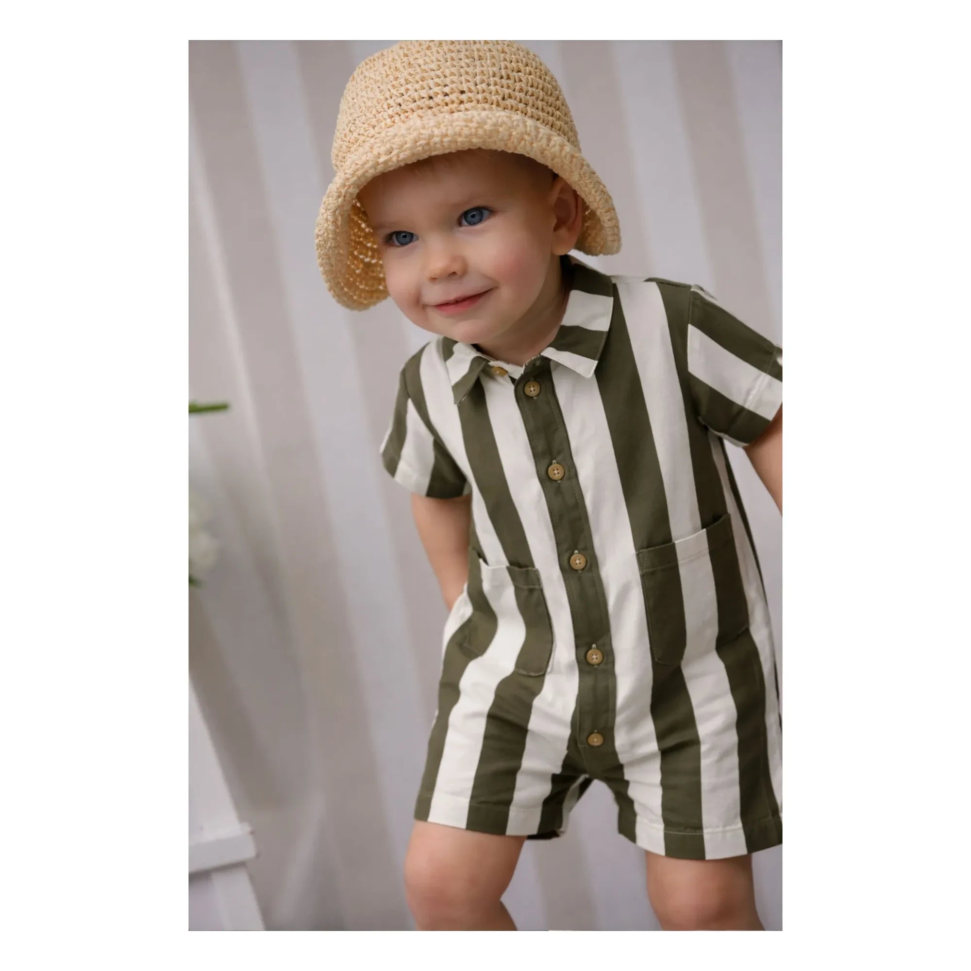 Lililotte - Charly Gestreifter Gabardine Bio-Baumwoll-Strampler | Olive
