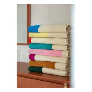 Suite 702 - Havlu, Martens & Martens | Pembe