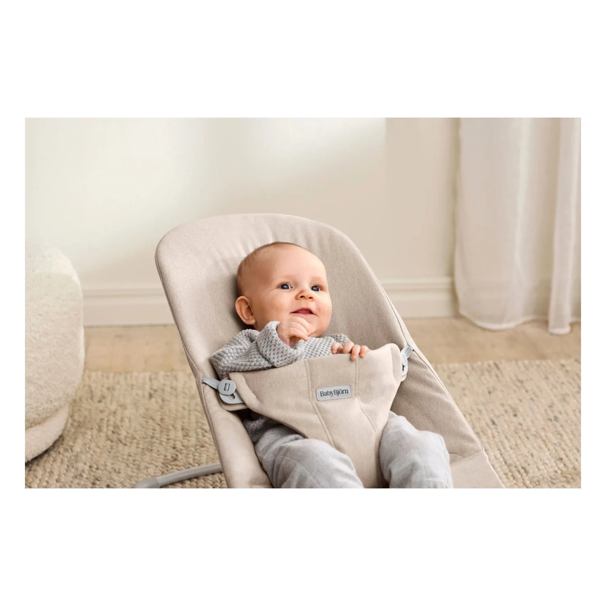 BabyBjörn – Bliss Babywippe aus meliertem Jersey-Gewebe | Beige
