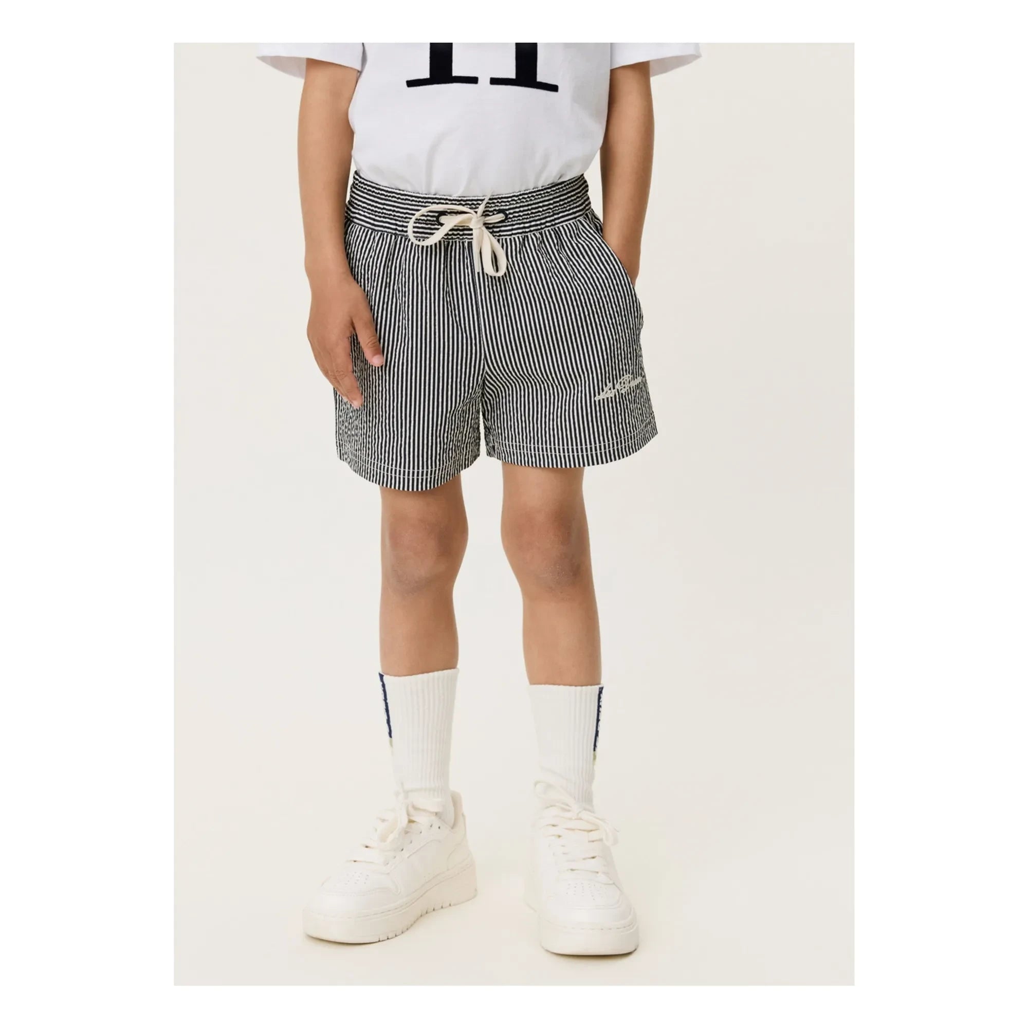 Les Deux - Stan Gestreifte Badeshorts | Schwarz