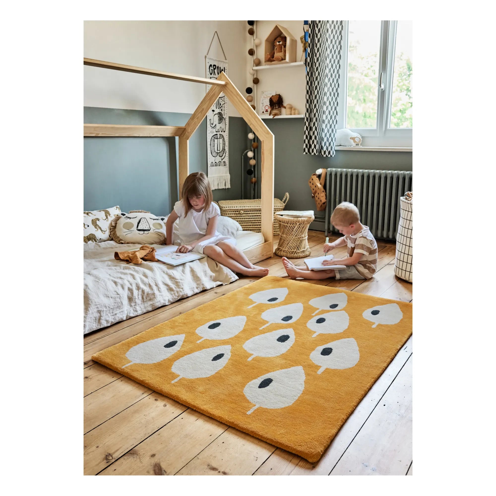 Bleuu-studio - Waldteppich | Aprikose
