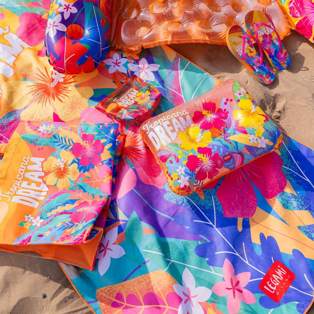 Legami - Tropical Dream Inflatable Pillow
