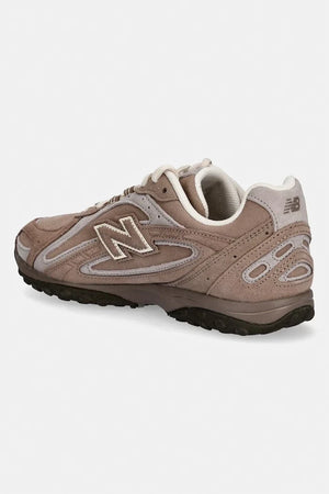 New Balance 204 Kadın Süet Sneaker