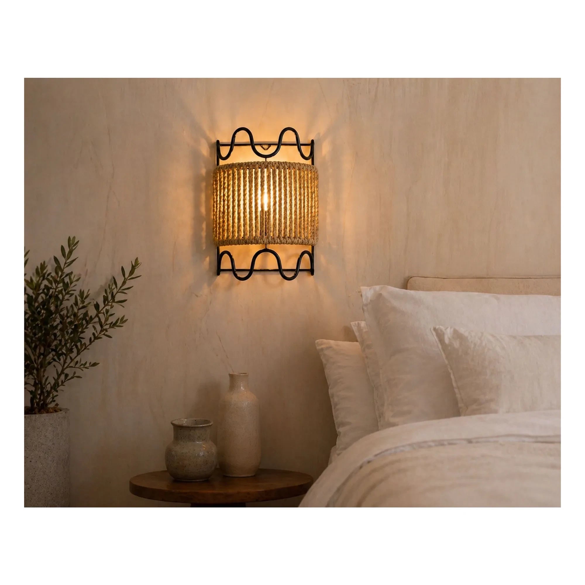 Honoré - Dolores Raffia & Metal Wall Lamp | Black